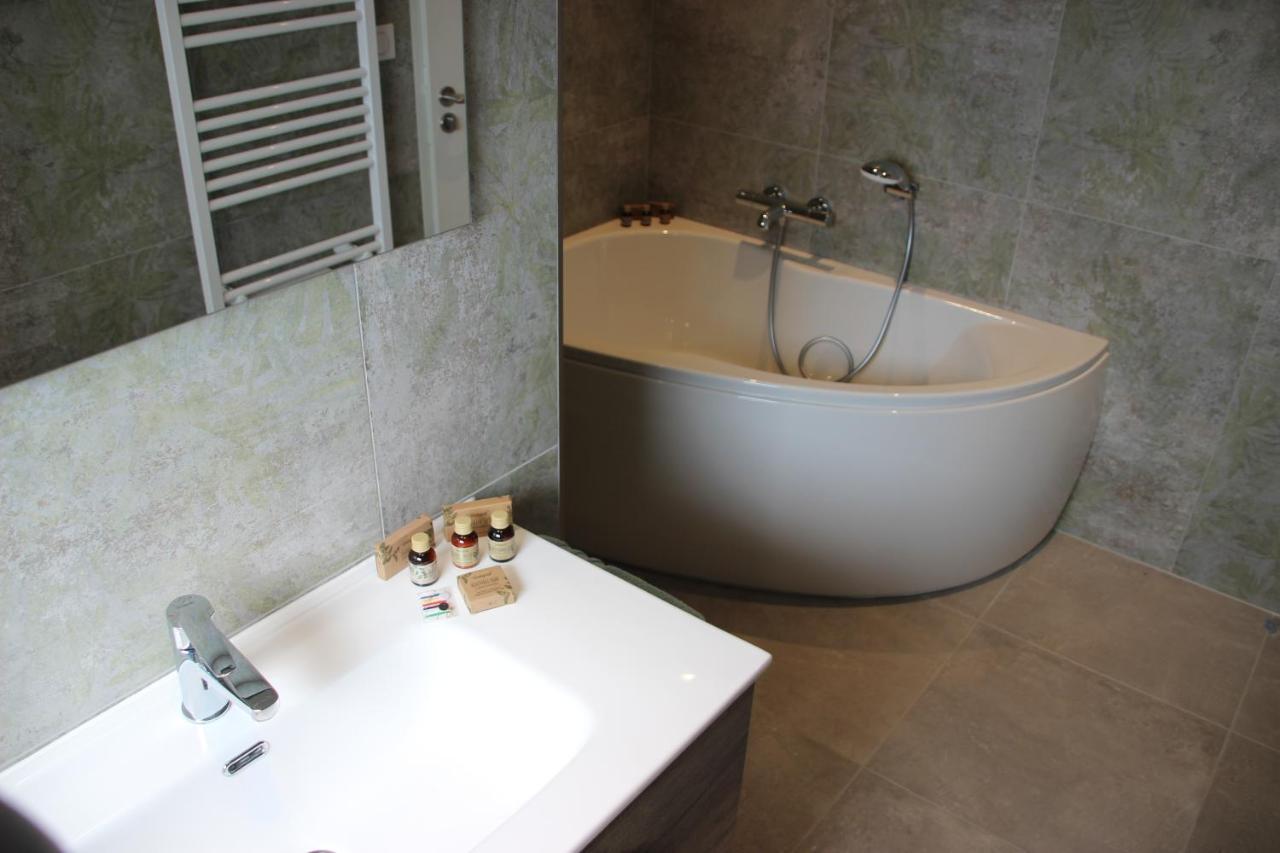 La Campagne Pramaisse Hotel Mane  Ngoại thất bức ảnh